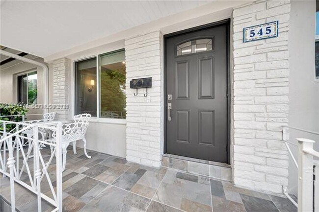 Building Photo - 3145 Segovia St