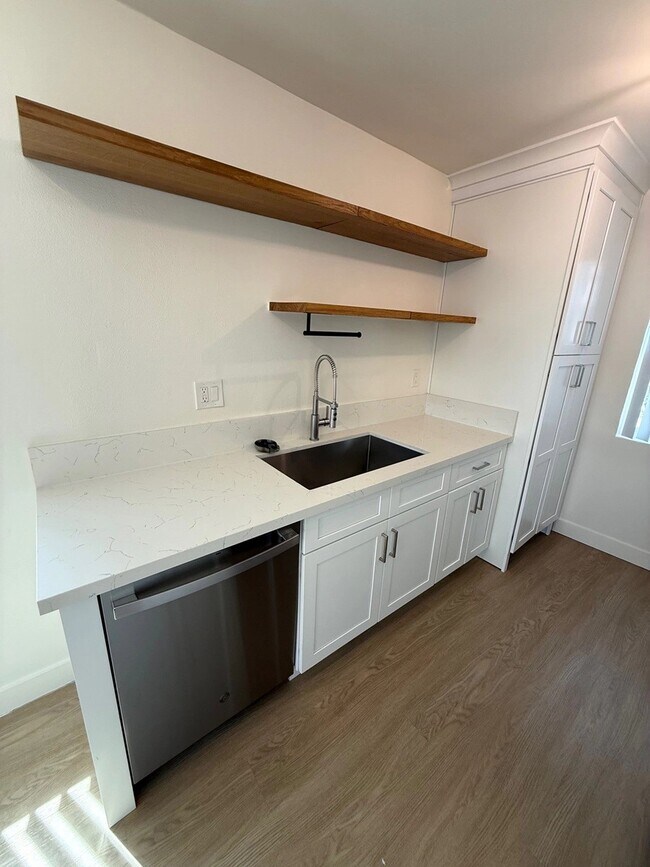 Foto del edificio - 3900 W 1st St