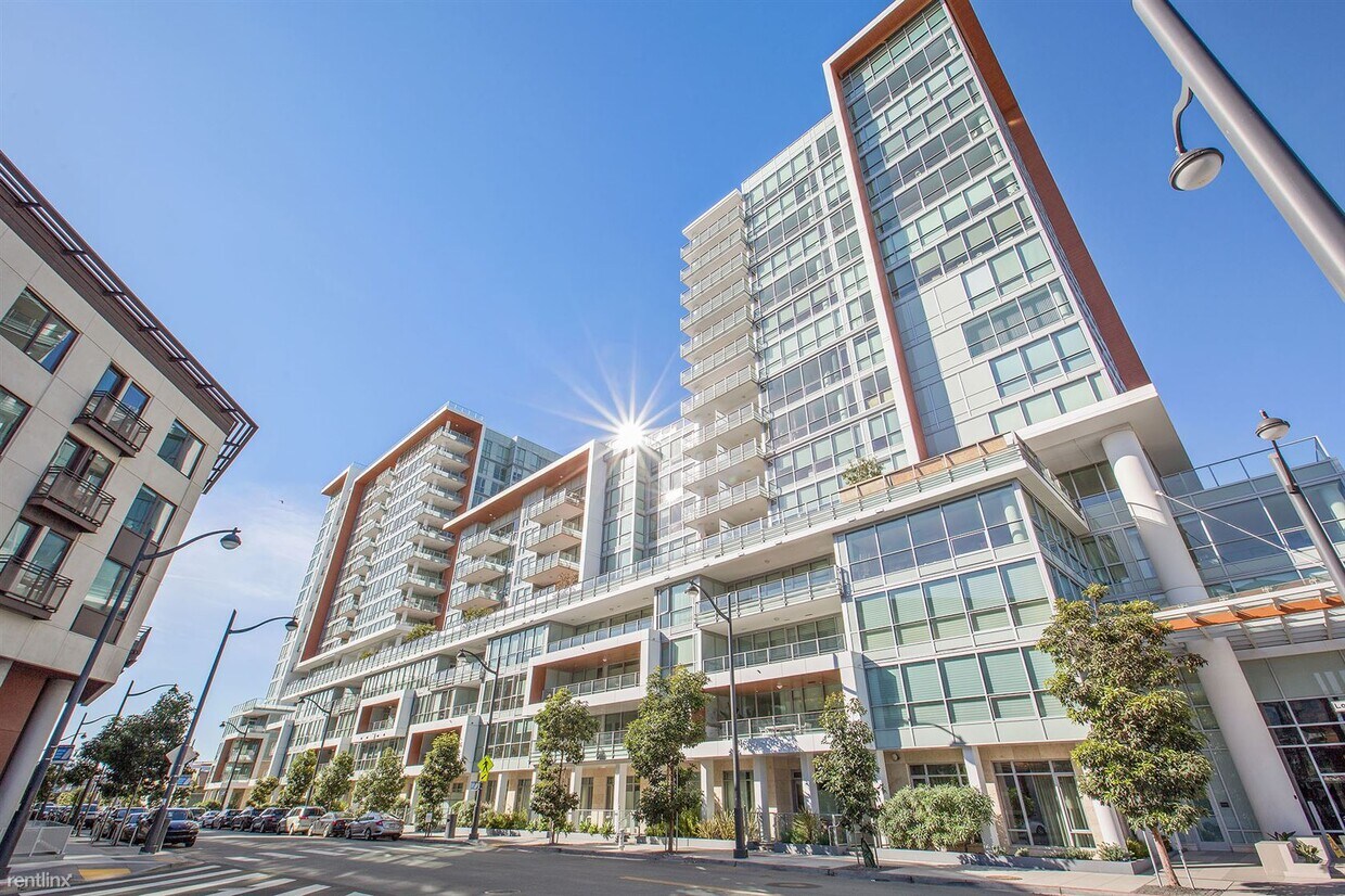 Primary Photo - 1 br, 1 bath Condo - 738 Long Bridge St Ap...