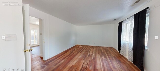 Foto del edificio - 8709 Shone Ave SW