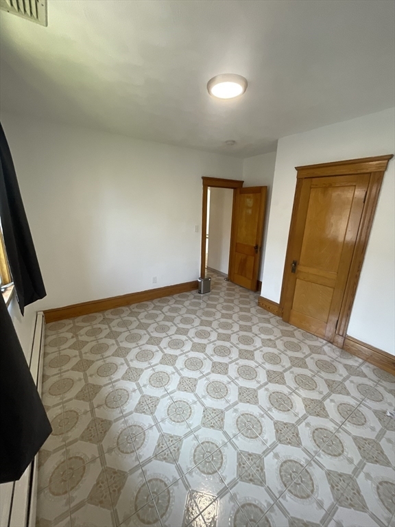 Foto del edificio - 669 Fellsway