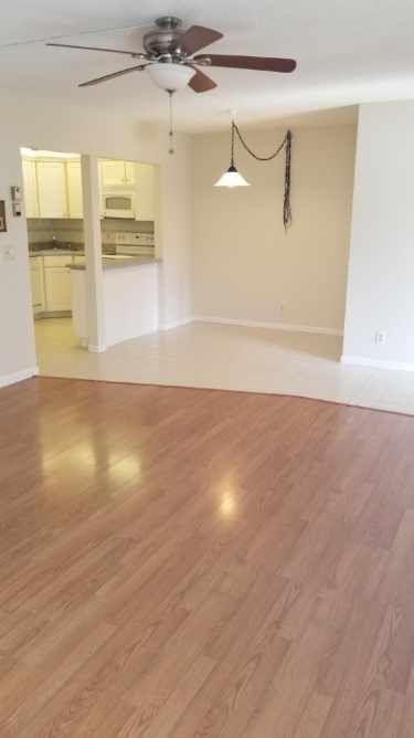 Foto del edificio - 532 Shady Pine Way