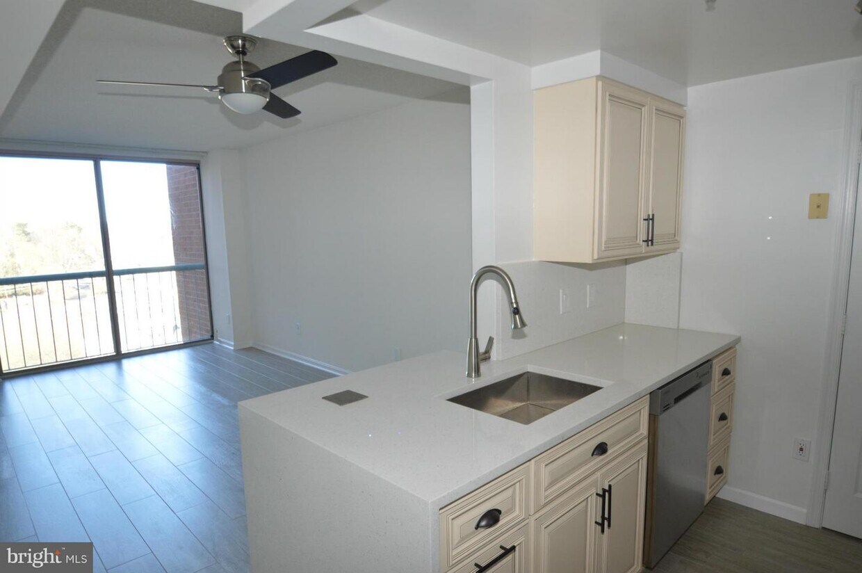 4808 Moorland Ln Unit 814, Bethesda, MD 20814 Apartment for Rent in