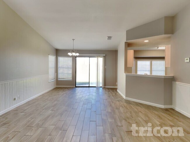 Foto del edificio - 7150 Elk Trail