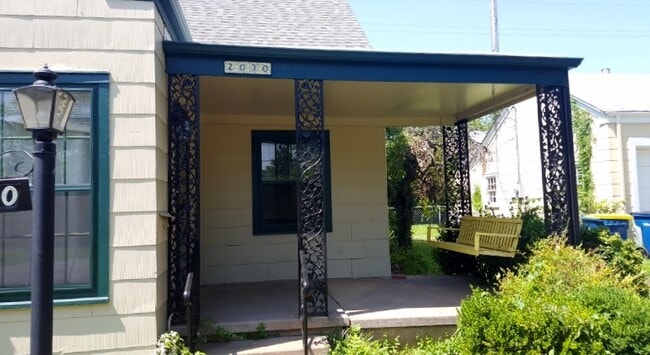 Photo - 2030 W Admiral Ave House