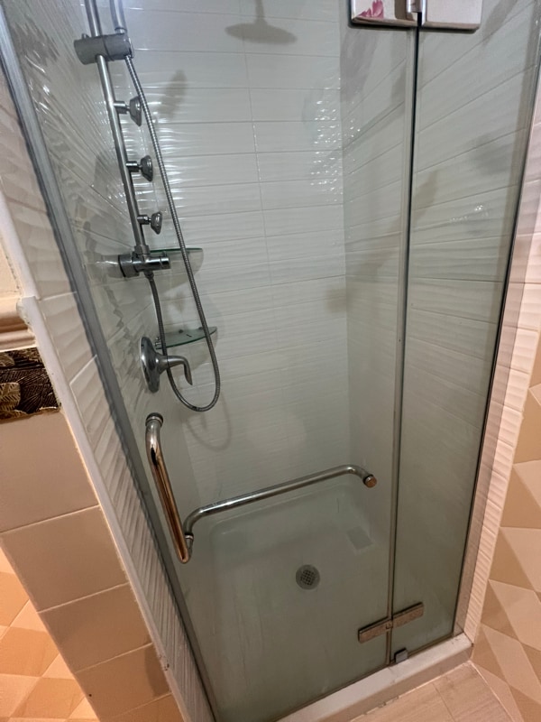 Building Photo - 7 Sassafras Dr