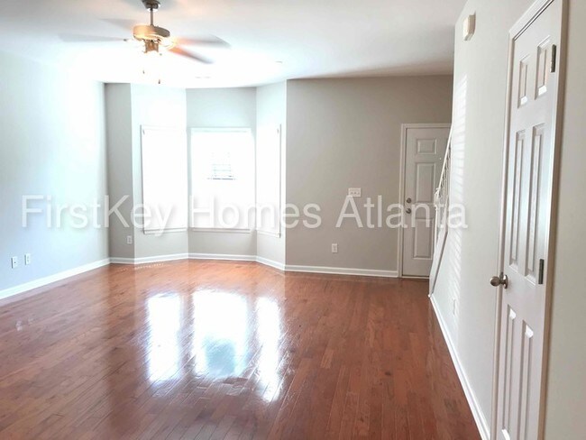 Foto del edificio - 10144 Benton Woods Dr