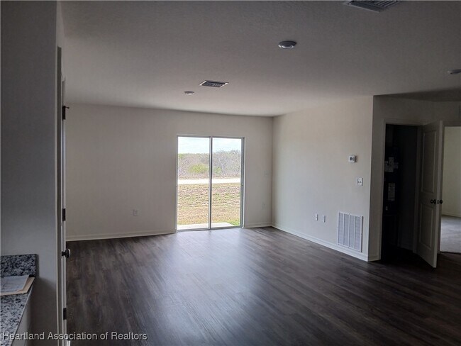 Foto del edificio - 1285 Stone Ridge Cir