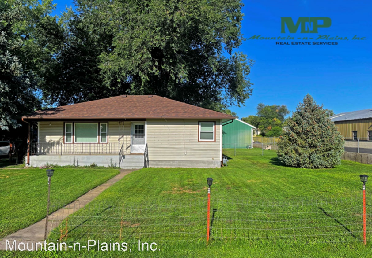 2 br, 1 bath House 2705 N. Overland Trail House Rental in Laporte