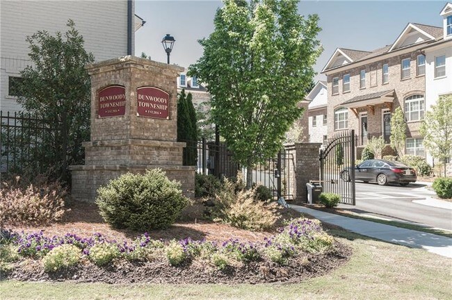Foto del edificio - 4011 Dunwoody Trace
