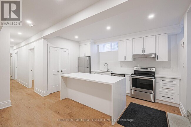 Photo du bâtiment - 253 Pape Ave