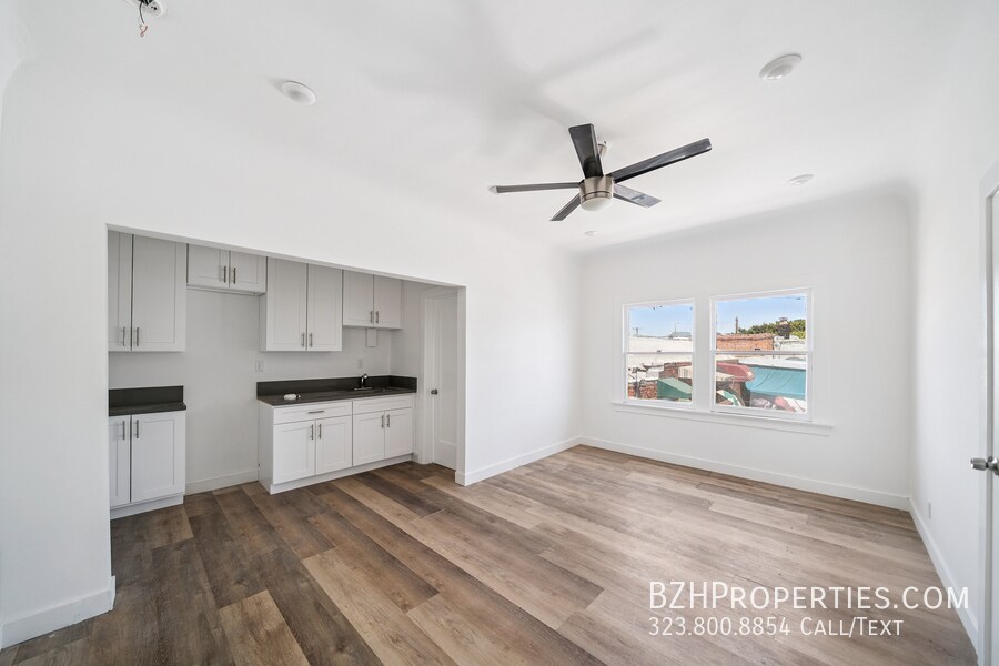 Foto principal - 1318 S Mariposa Ave