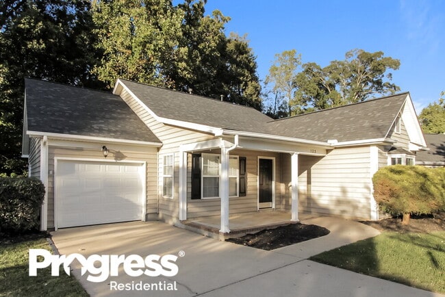 Building Photo - 123 Sterling Terrace Dr