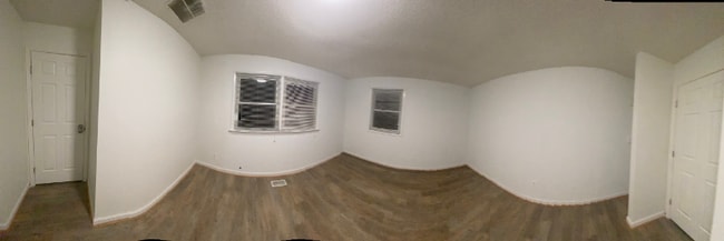 Building Photo - 4xxx Lees Corner Rd