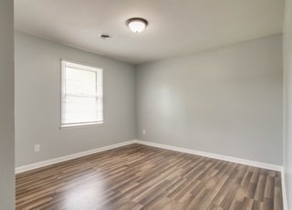 Building Photo - 2301 Reidhurst Dr