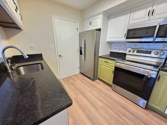 Foto del edificio - 482 Betsy Ross Ct