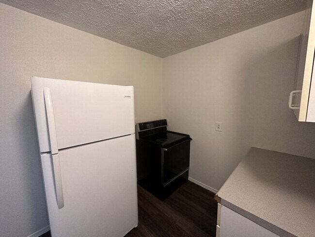 Foto del edificio - 437 W Crowley St