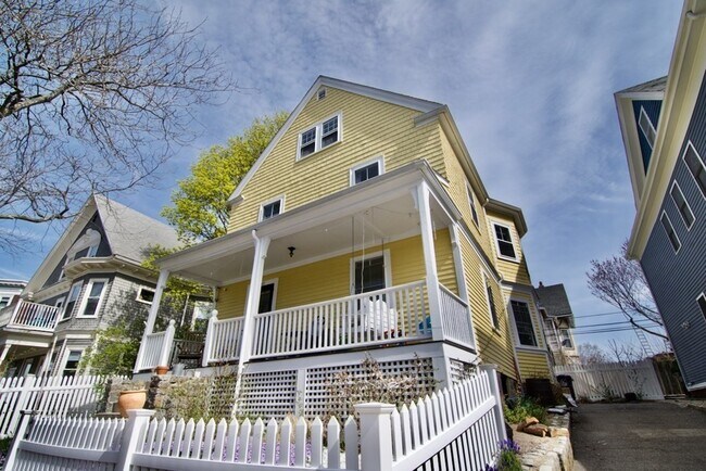 Foto del edificio - 97 Sawyer Ave