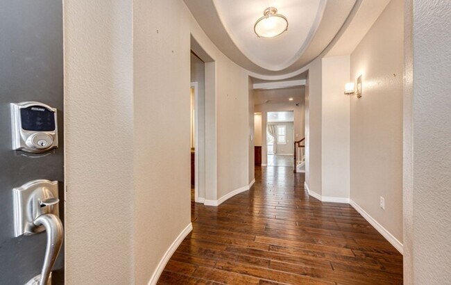 Foto del edificio - Beautiful 5bd 4ba single family home for rent in desirable Highlands Ranch CO 80103