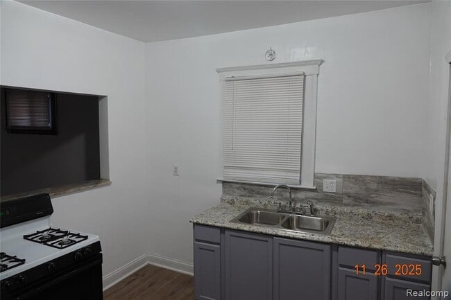 Foto del edificio - 112 Richton St