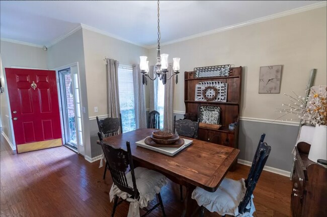 Formal Dining Room - 1102 Baywood Rd