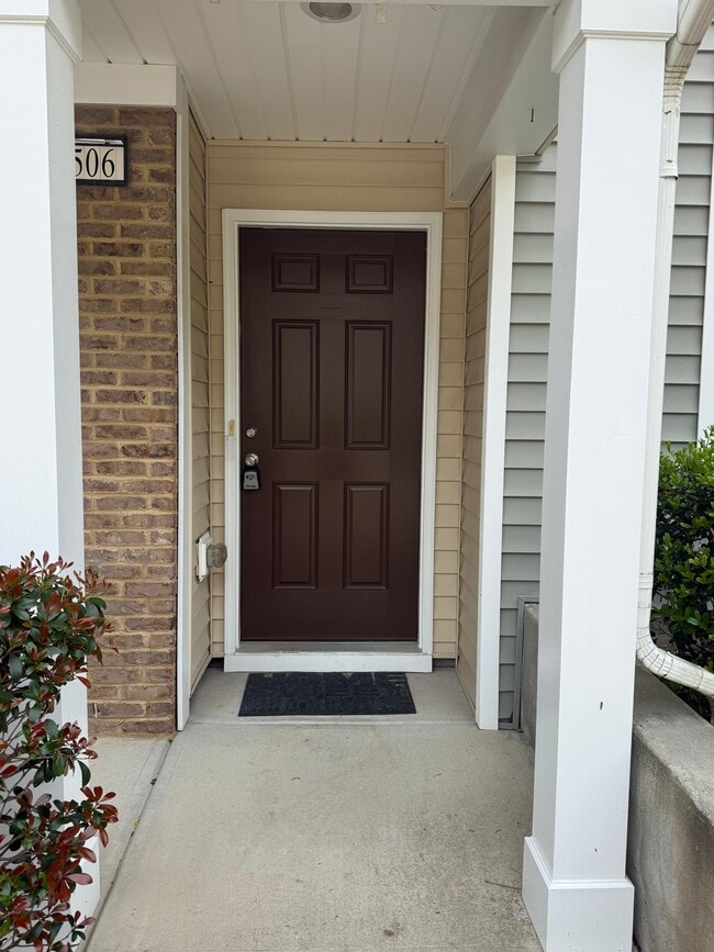 Foto del edificio - 8506 Quarton Dr