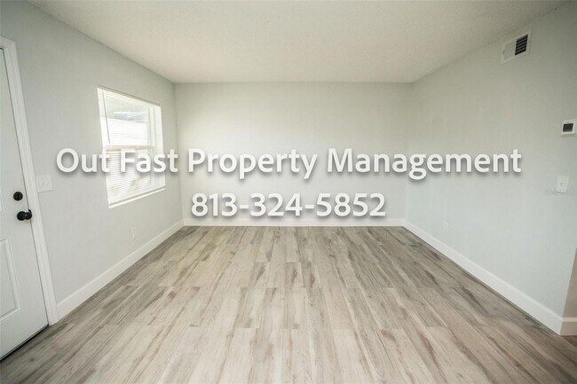 Foto del edificio - 11312 N 52nd St