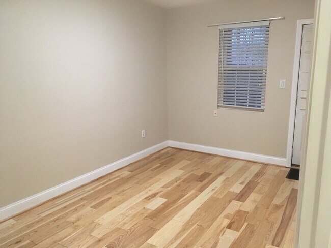 Foto del edificio - 411 17th St SE