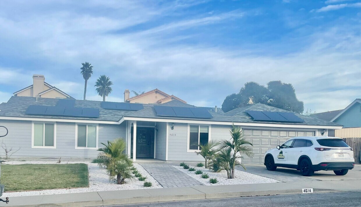 Primary Photo - Pet friendly 4 bedroom Orcutt House