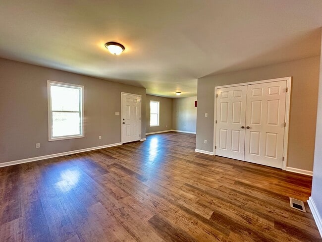 Building Photo - Location, Community, Quality Living. It St...