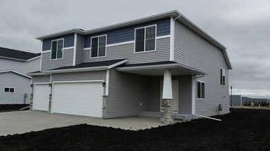 Building Photo - 713 30th Terrace E