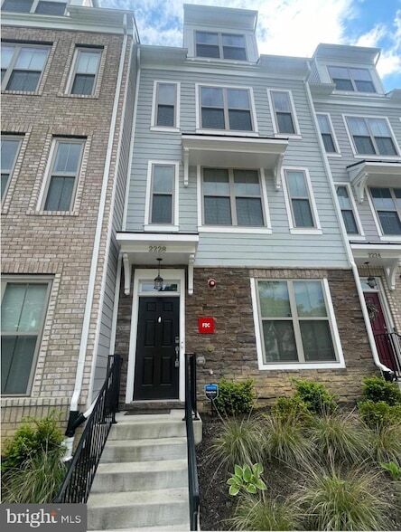 Foto principal - 2228 S Glebe Rd