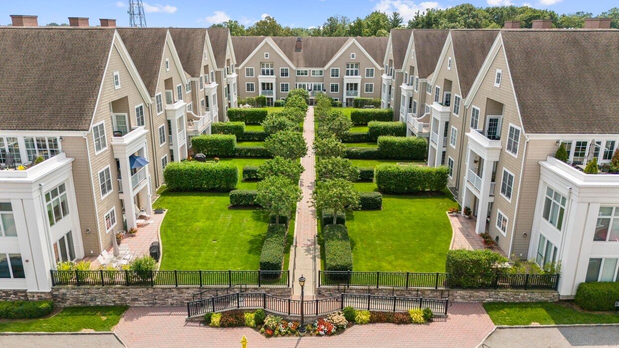 Foto principal - 77 Havemeyer Ln