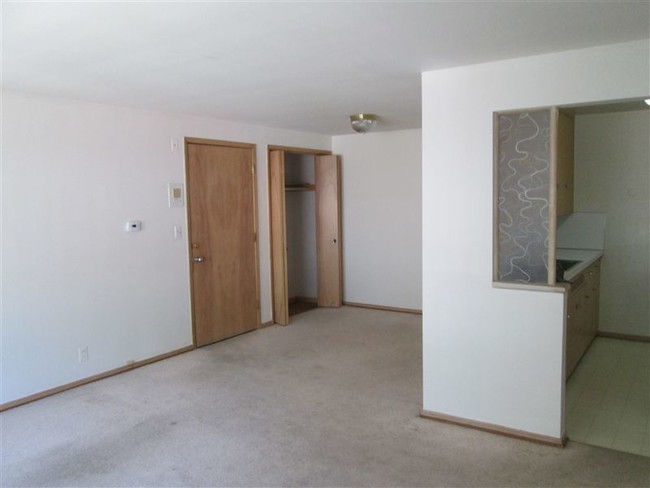 Building Photo - 20811 Littlestone Rd