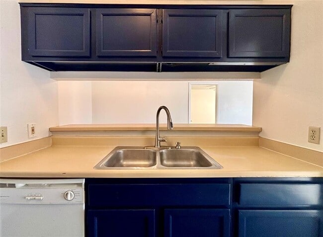 Foto del edificio - 12309 Dellrey Dr