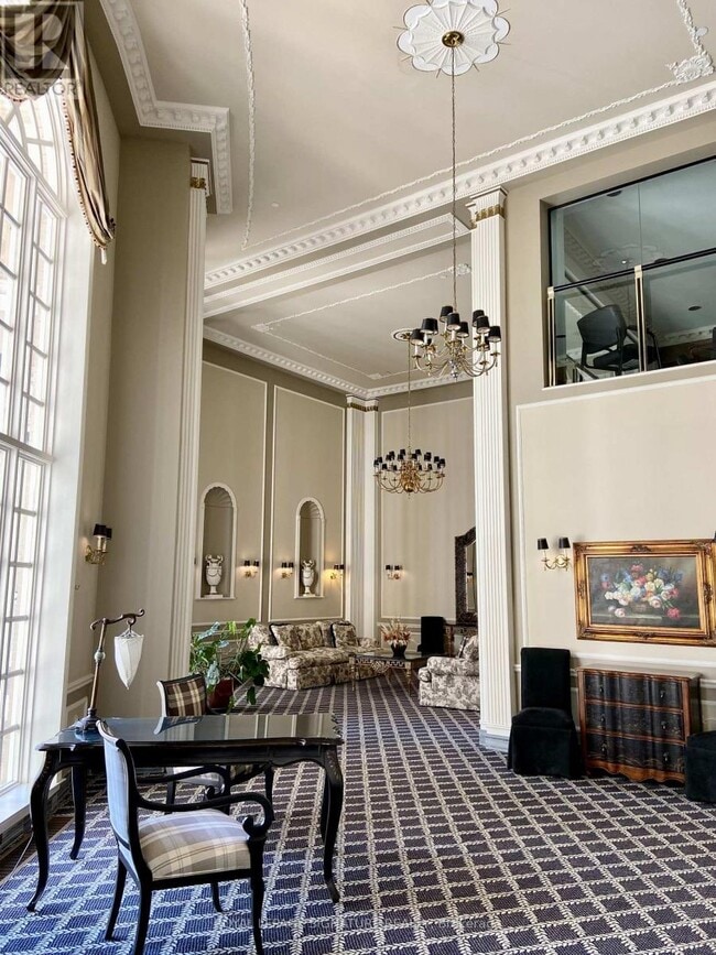 Building Photo - 2285 Lake Shore Blvd W