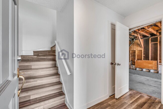 Foto del edificio - 2914 Griffith St