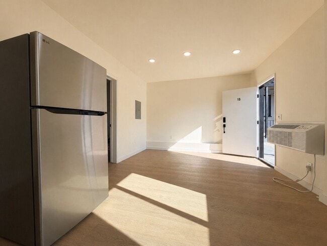 Photo - 6819 North Figueroa Street Apartment
