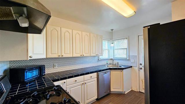 Building Photo - 2 bedroom in Dallas TX 75227