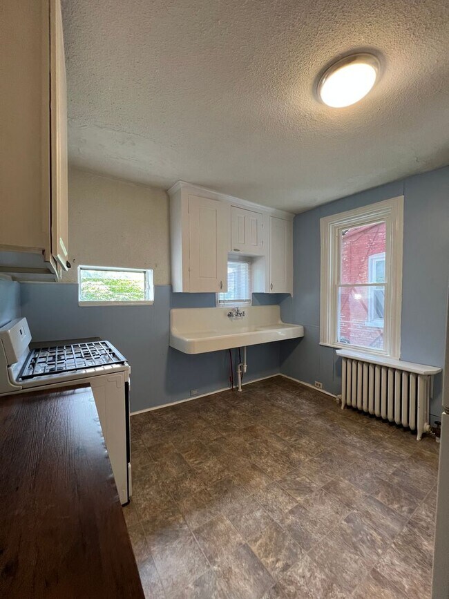 Foto del edificio - 544 W Chestnut St