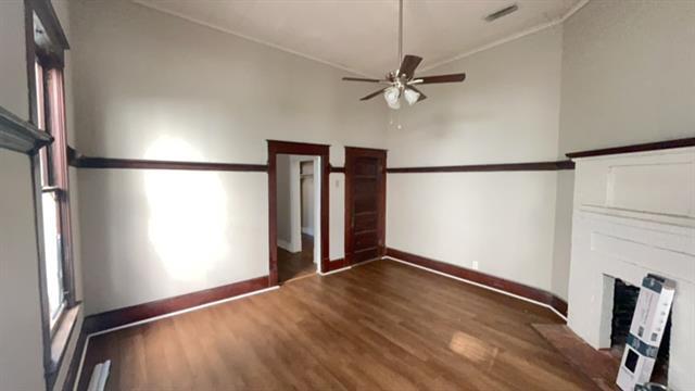 Building Photo - 2109 Highland Ave