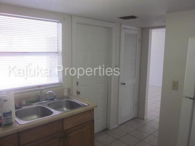 Building Photo - 2216 Flamingo Blvd
