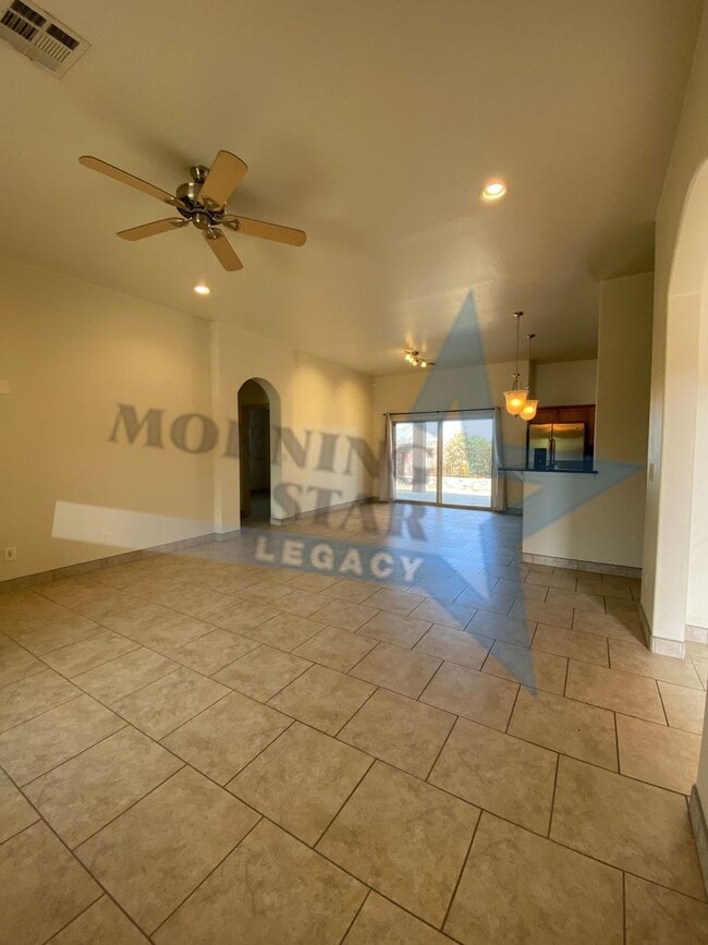 Building Photo - 3 bedroom home in Poco Lomas!