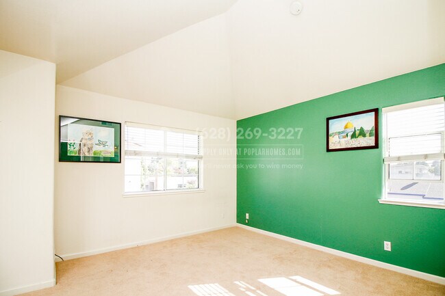 Building Photo - 971 Wisteria Terrace