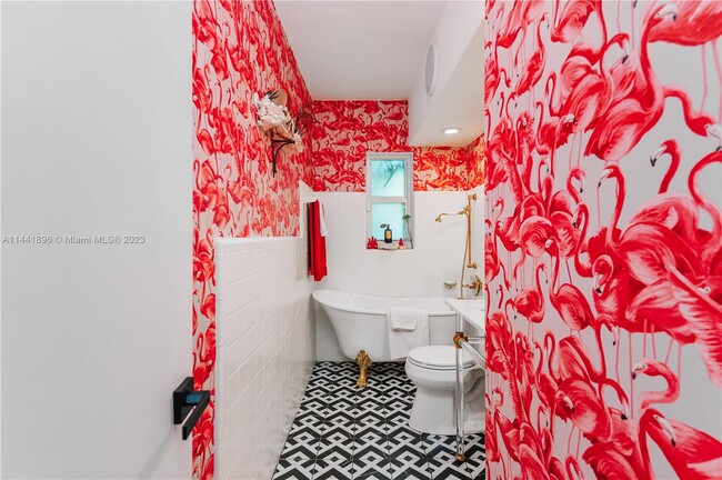 Foto del edificio - 1530 NE 117th St