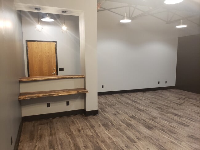 Photo - 329 S Washington Sq Apartments