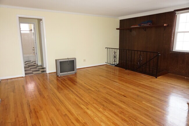 Building Photo - Cozy 1 bedroom Apartment in Mt. Vernon - T...