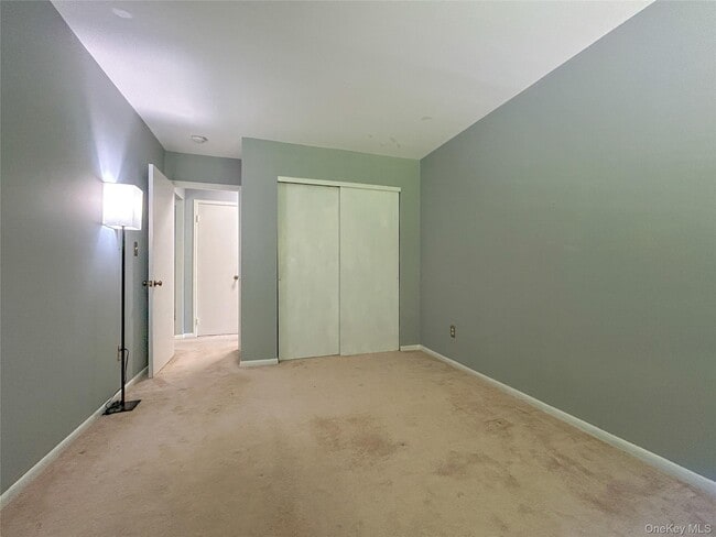 Building Photo - 5 Loudon Dr