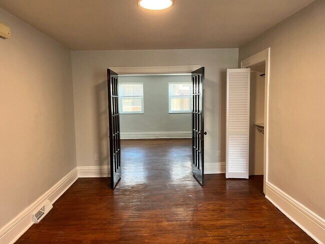 Foto del edificio - 1209 Linden Pl