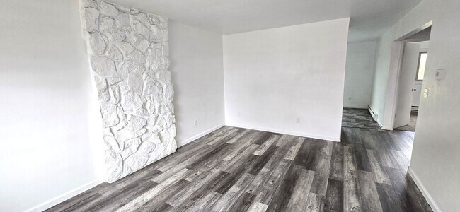 Foto del edificio - 8200 Ptarmigan Ave
